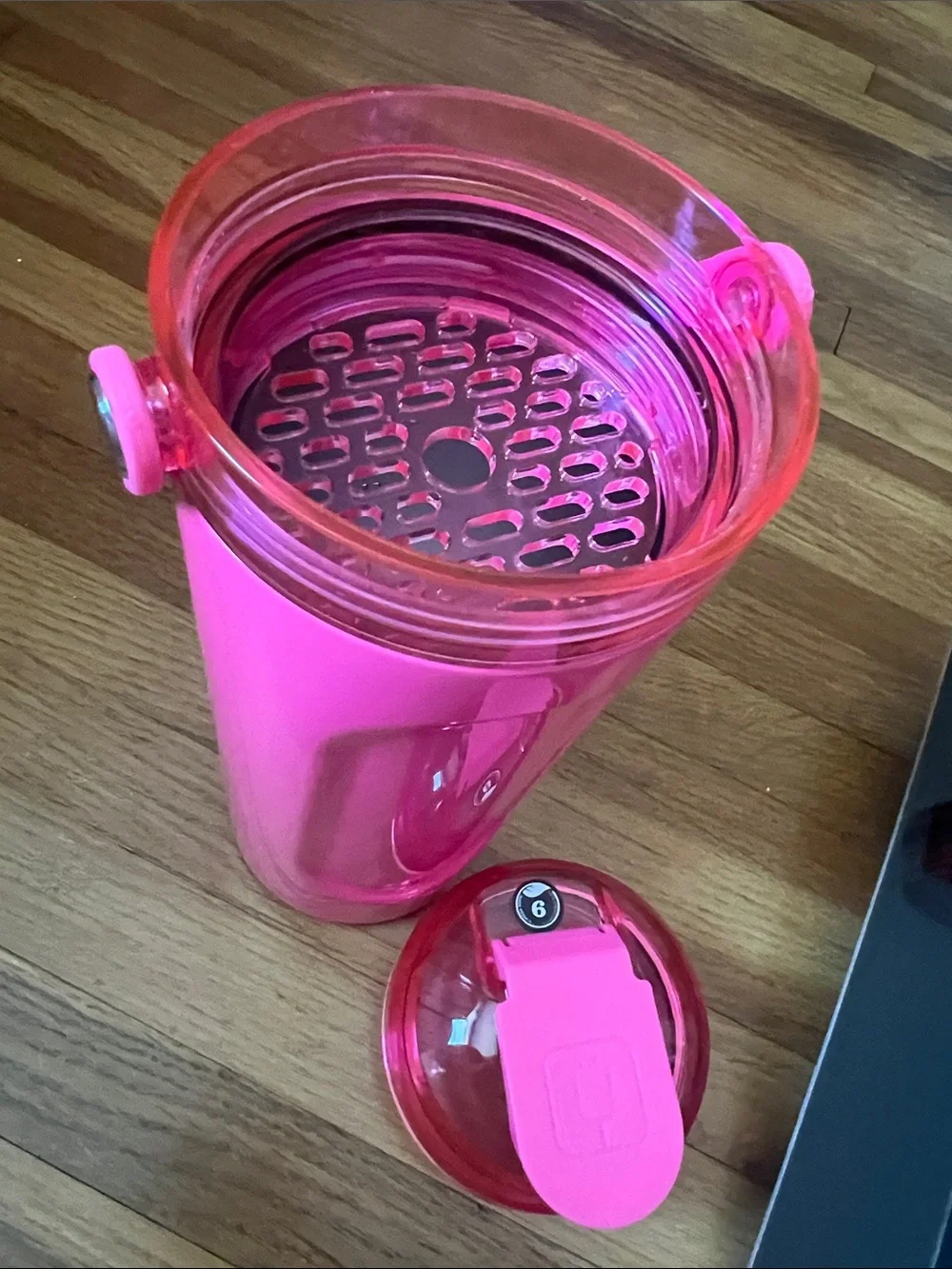 BRUMATE bright pink